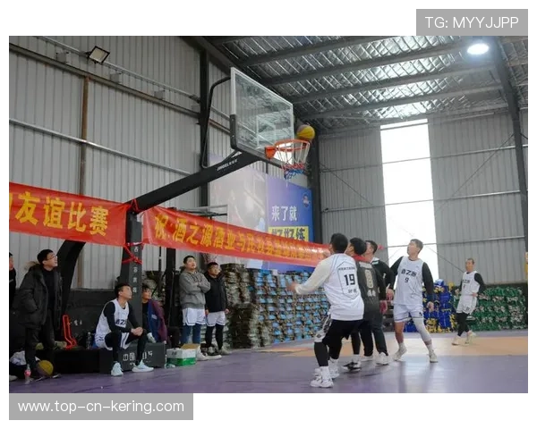 湖南省体育局支持青少年加入篮球运动，落实全民健身战略，湖南省青年篮球队